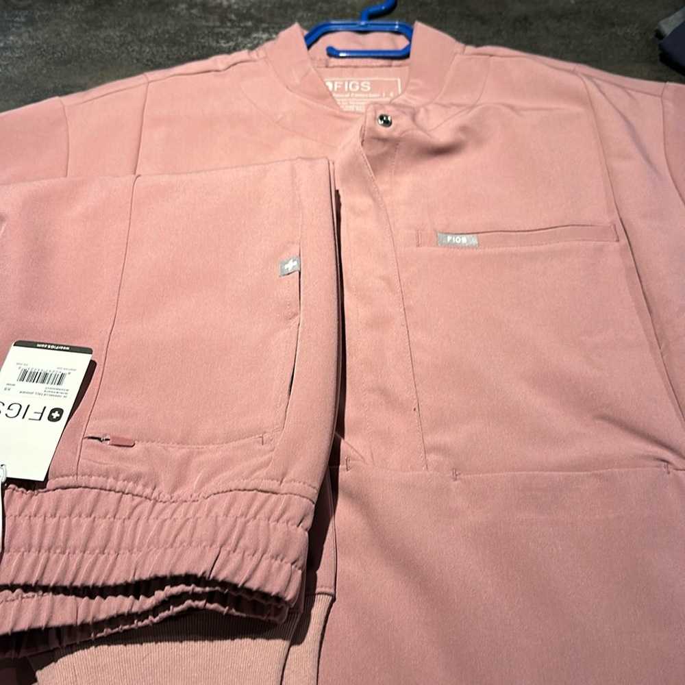 Figs Scrubs Set-BNWT